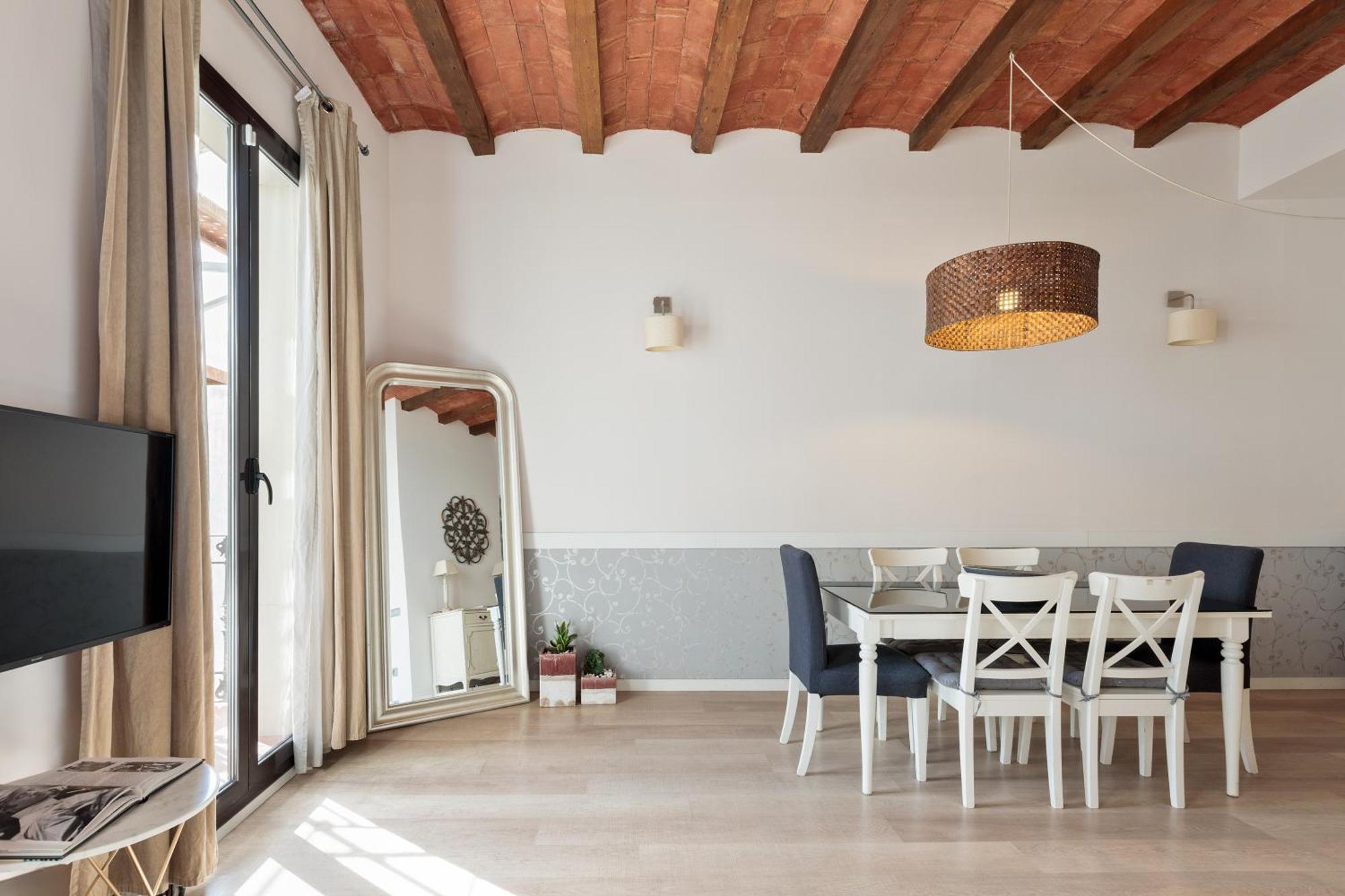Apartment Enjoy Montserrat Boutique In Eixample Barcelona