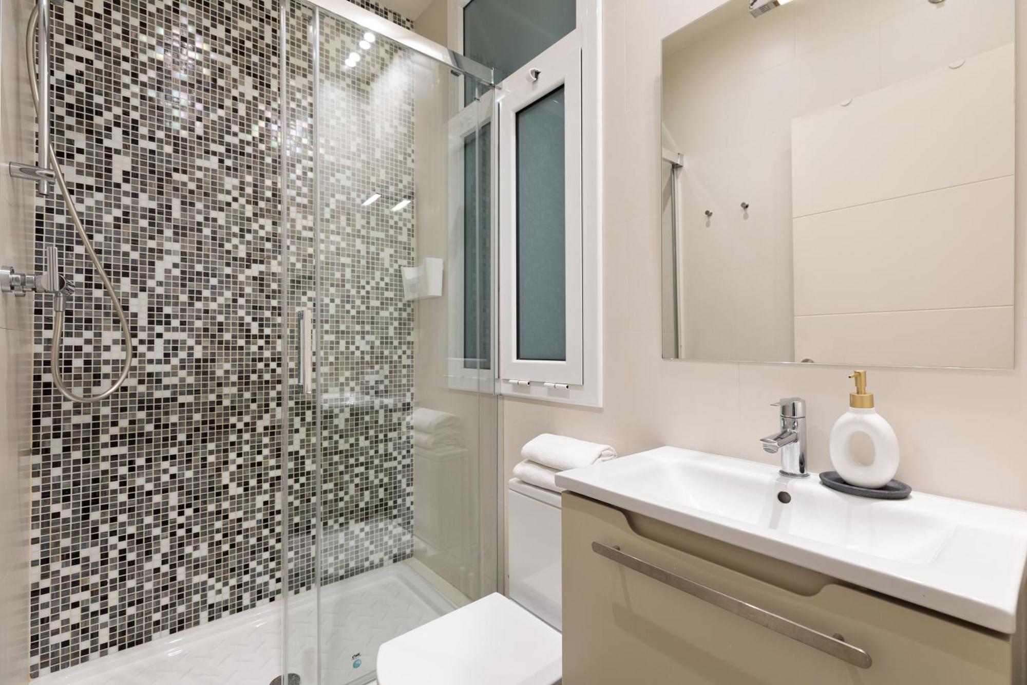 Enjoy Montserrat Boutique In Eixample Appartement Barcelona