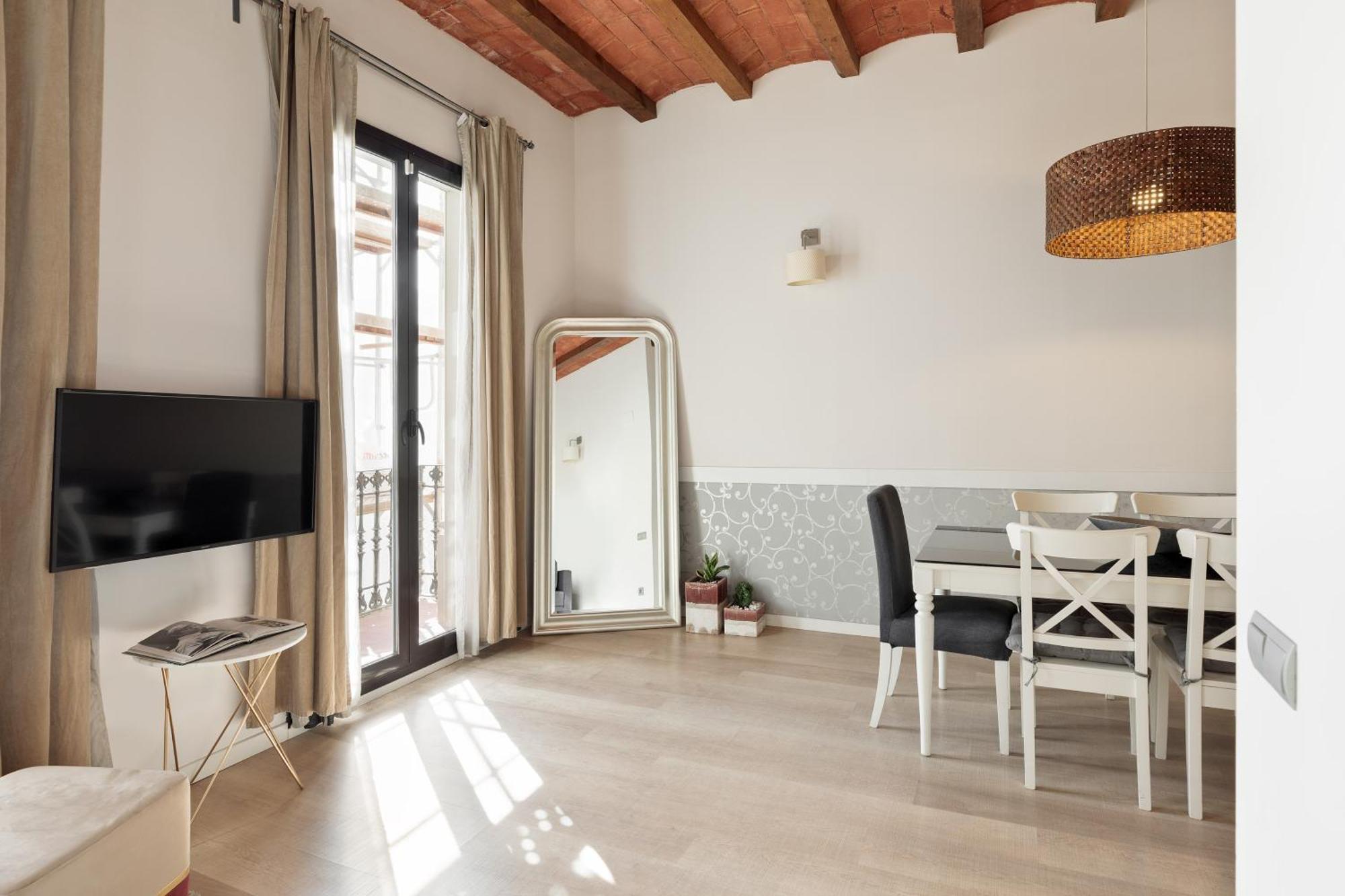 Enjoy Montserrat Boutique In Eixample Appartement *